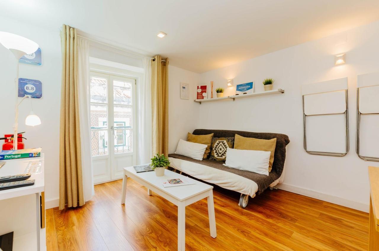 Rent4rest Bairro Alto Charming 1bd *
